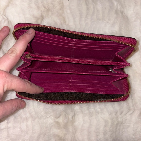 Coach Fuchsia Leather Zip Wallet - Picture 3 of 4